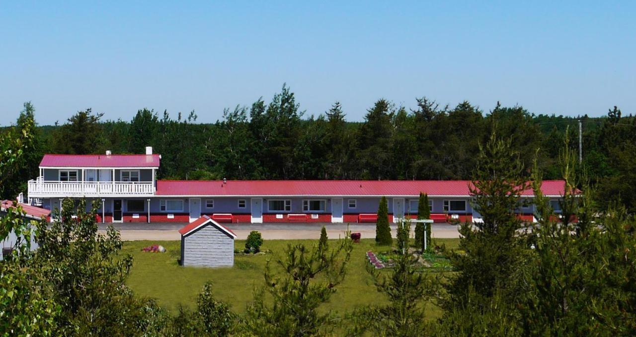 Auberge Restwell Motel Berrys Mills Экстерьер фото