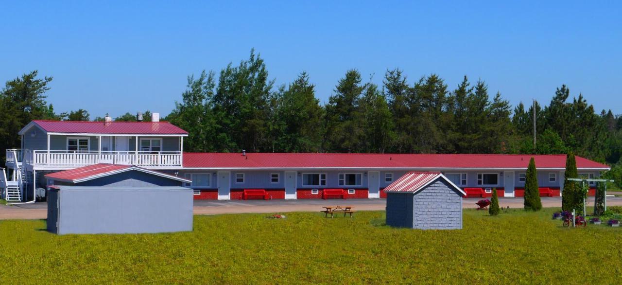Auberge Restwell Motel Berrys Mills Экстерьер фото