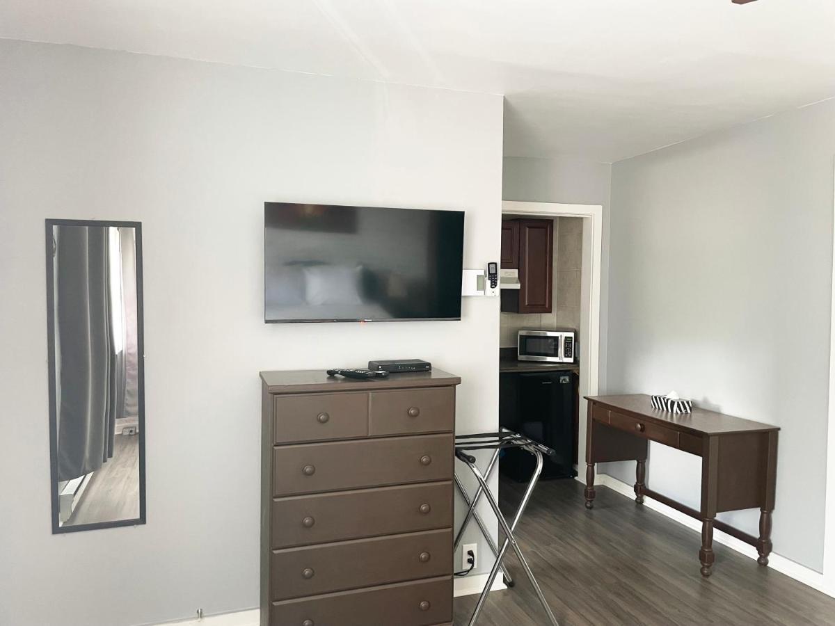 Auberge Restwell Motel Berrys Mills Экстерьер фото