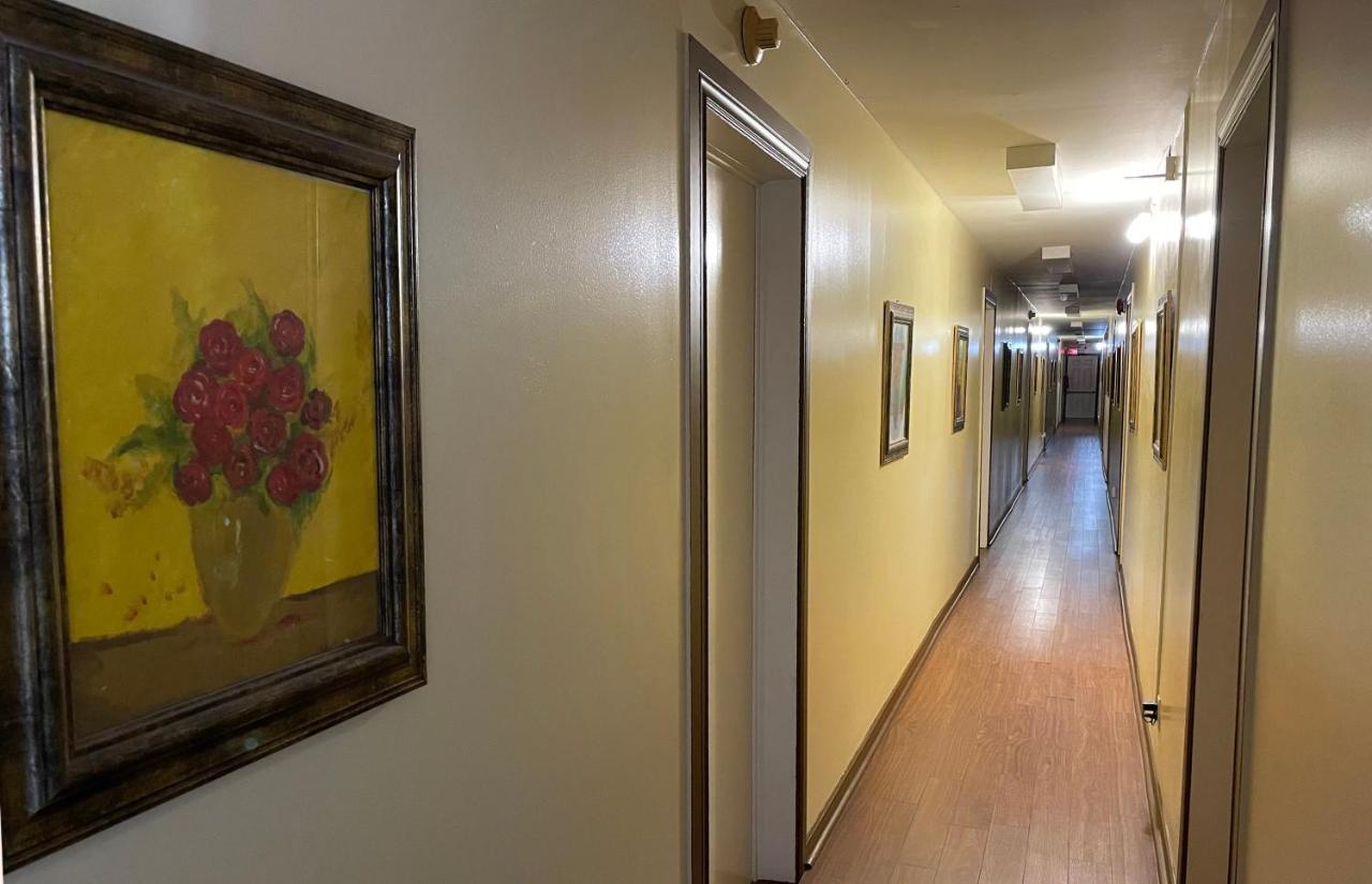 Auberge Restwell Motel Berrys Mills Экстерьер фото