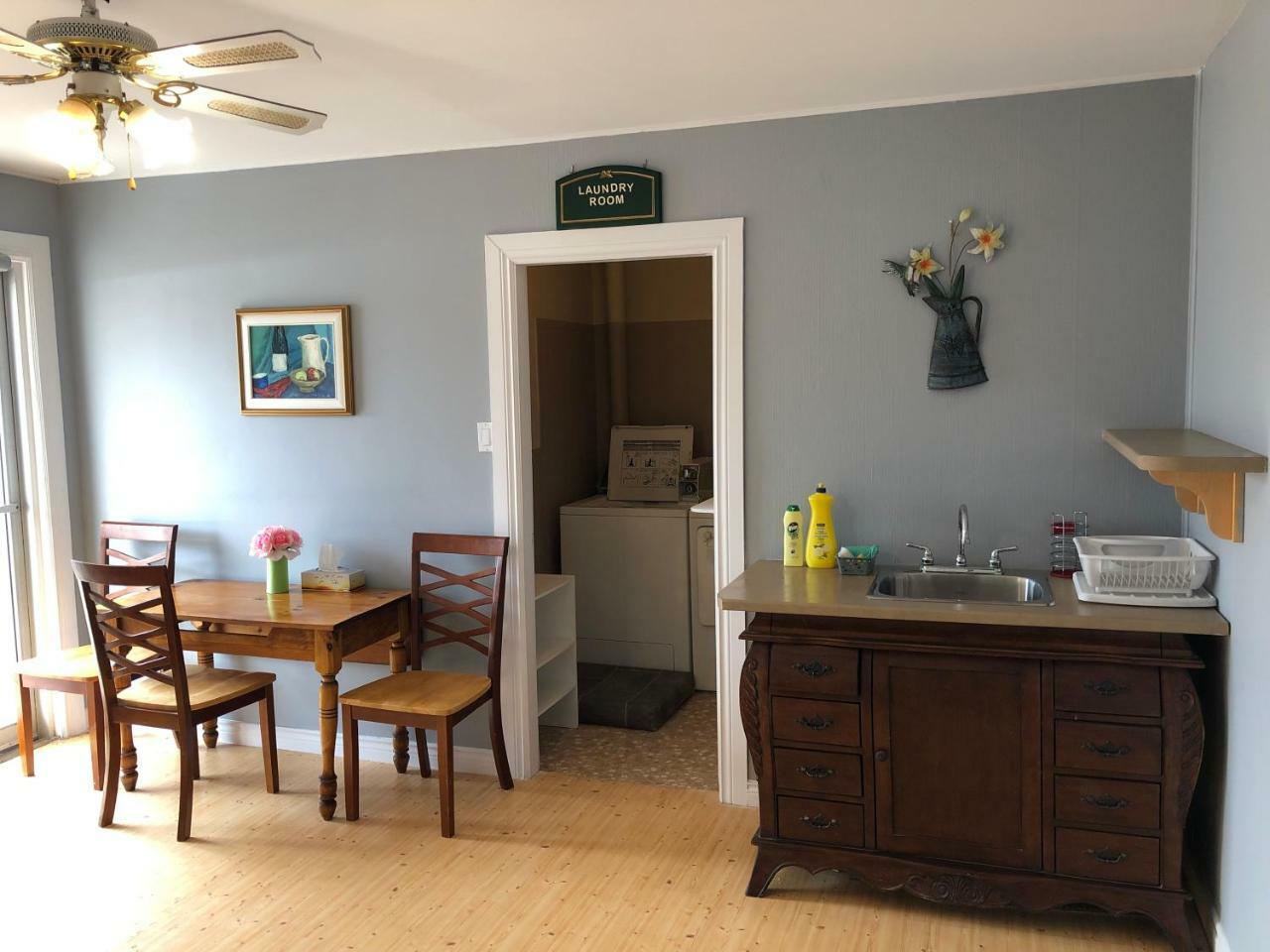 Auberge Restwell Motel Berrys Mills Экстерьер фото