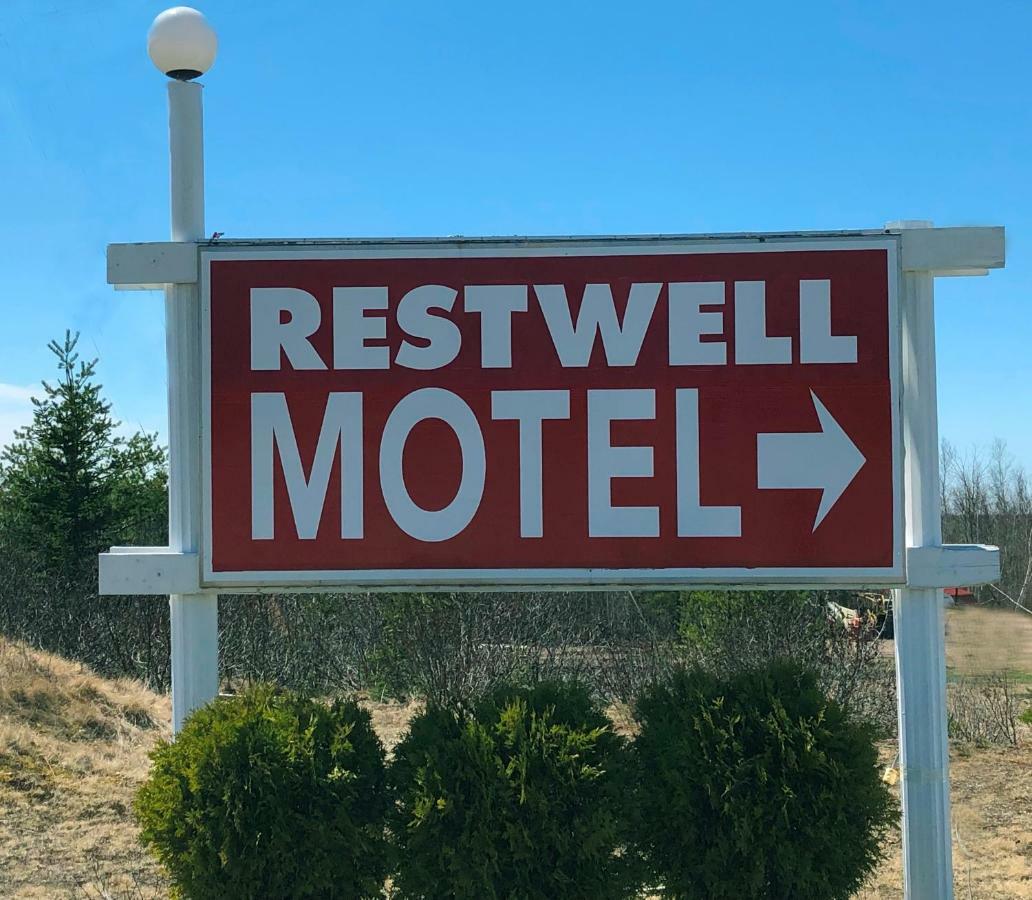 Auberge Restwell Motel Berrys Mills Экстерьер фото