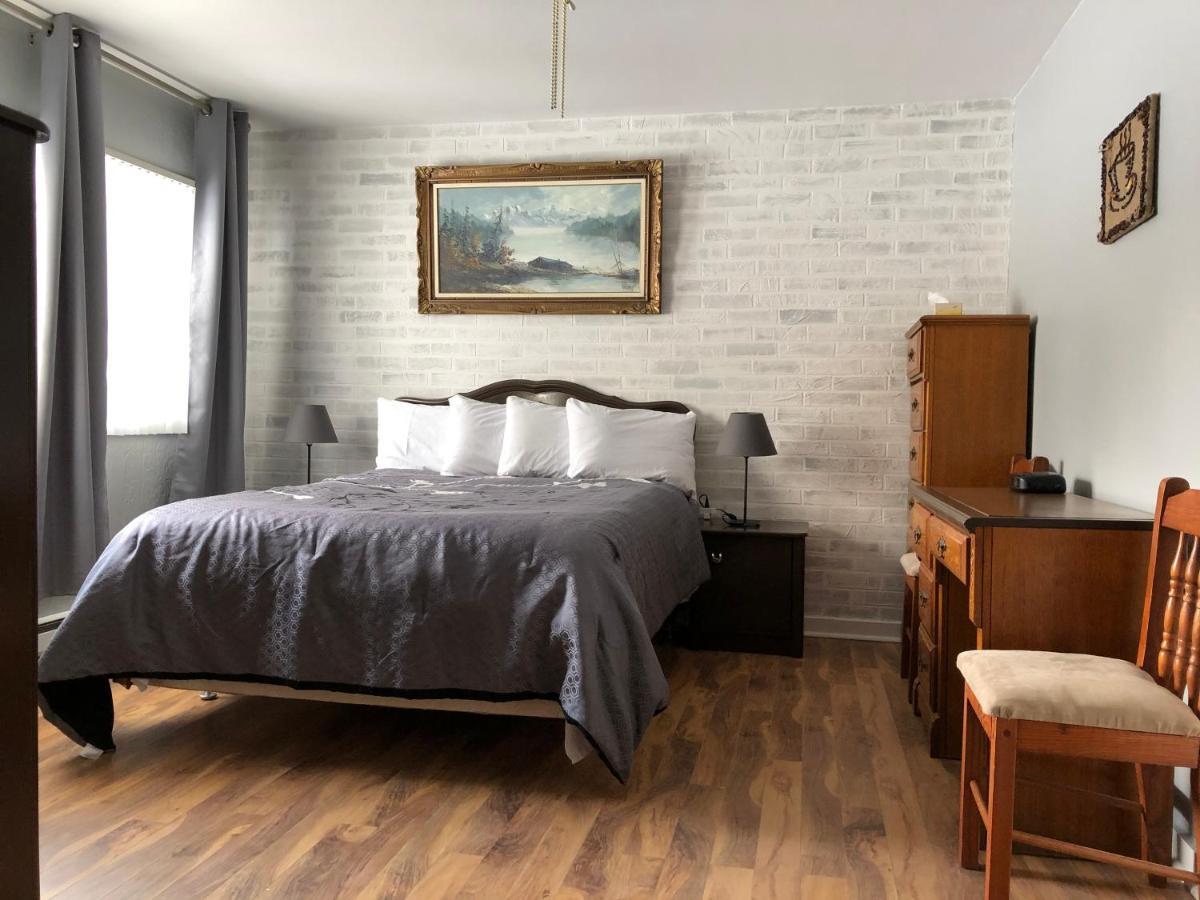 Auberge Restwell Motel Berrys Mills Экстерьер фото